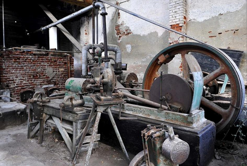 BALIKESİR'DEKİ TÜRKİYE'NİN İLK MERMER FABRİKASI