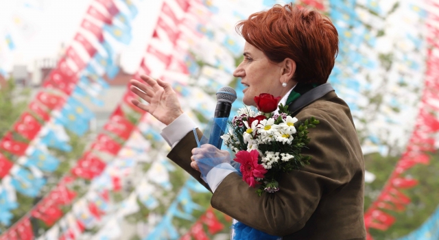 Meral Akşener Sakarya'da Vatandaşlara Seslendi